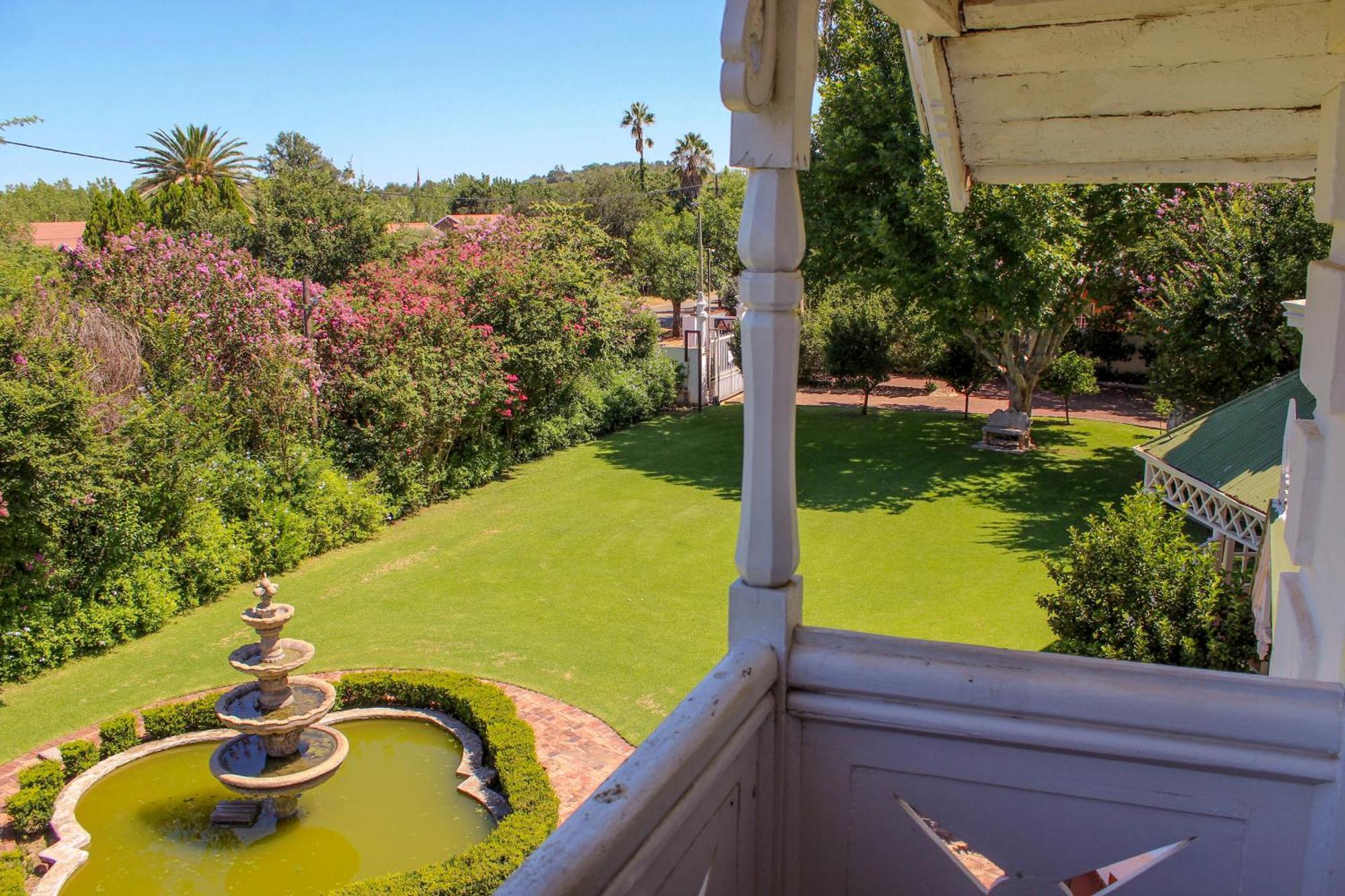 The Fountain Villa Klerksdorp Buitenkant foto