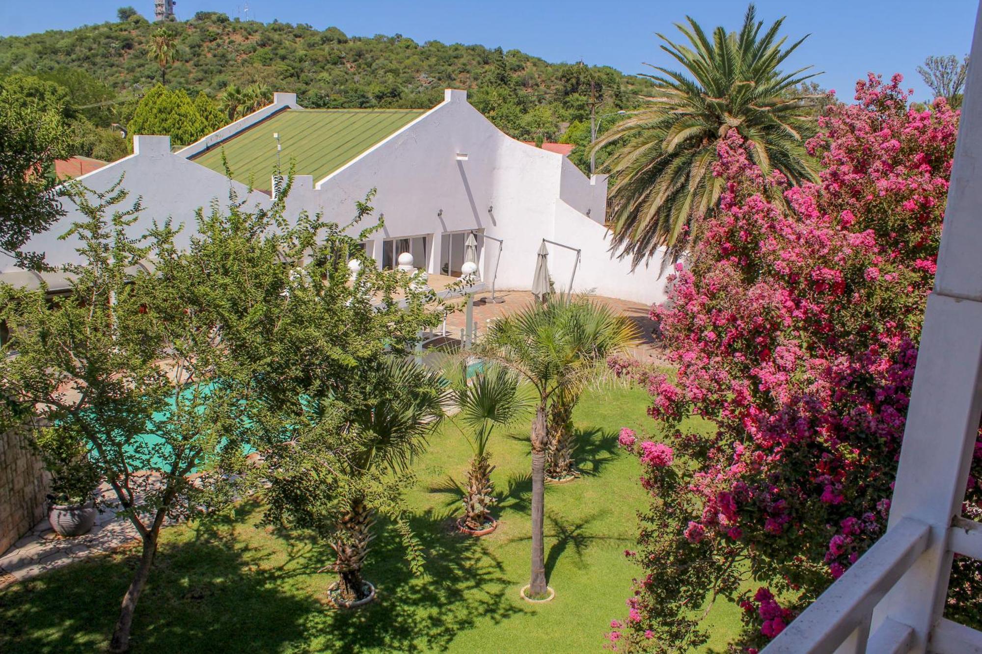 The Fountain Villa Klerksdorp Buitenkant foto