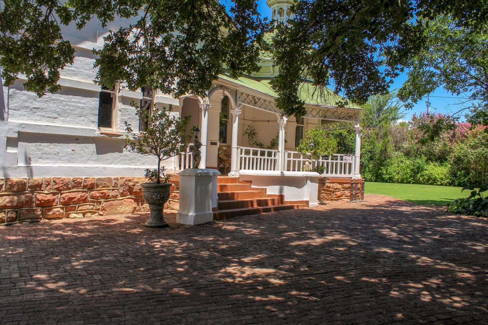 The Fountain Villa Klerksdorp Buitenkant foto