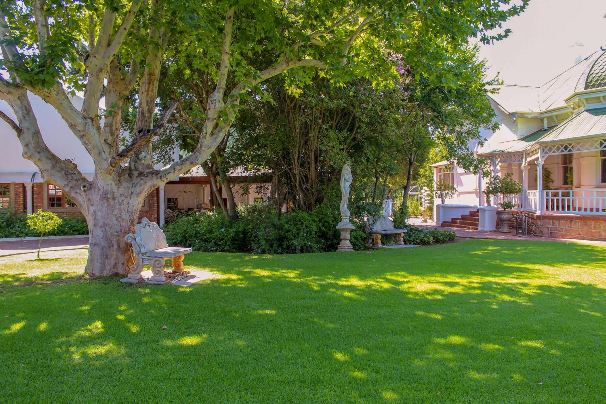 The Fountain Villa Klerksdorp Buitenkant foto