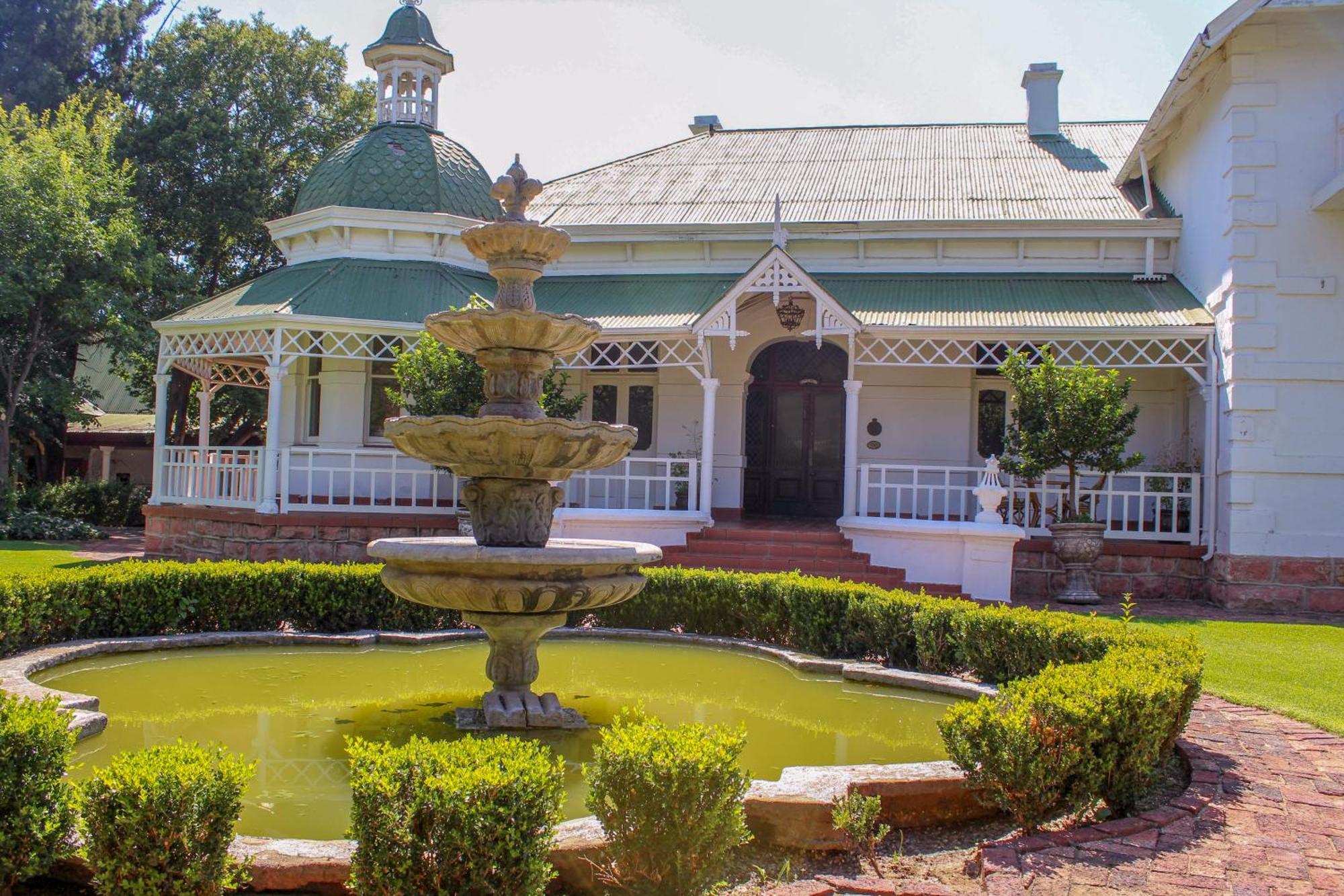 The Fountain Villa Klerksdorp Buitenkant foto